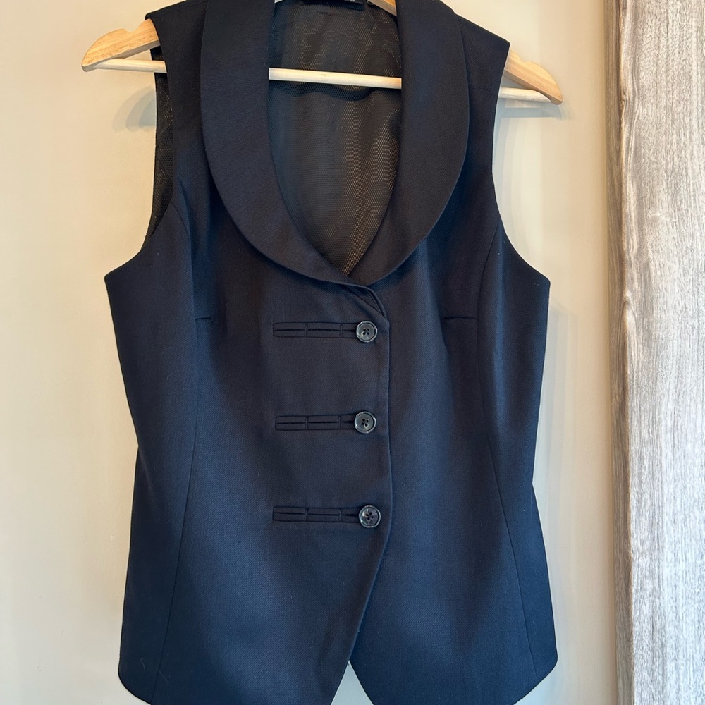 Simons icône Black Sleeveless Button-Up Vest